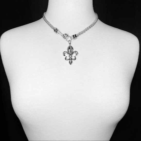 Fleur De Lis Designer Inspired Swirl Necklace Set - Picture 2 of 3